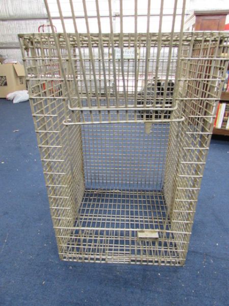 HEAVY WIRE ANIMAL CAGE