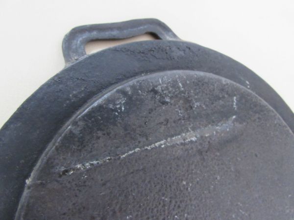 VINTAGE STRAIGHT FROM THE RANCH CAST IRON GRIDDLE