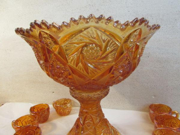INCREDIBLE IMPERIAL MAIRGOLD CARNIVAL GLASS PUNCH BOWL SET