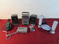 SOUND OFF WITH THIS LOT - RADIOS, CD PLAYERS, TAPE RECORDE & PHONE