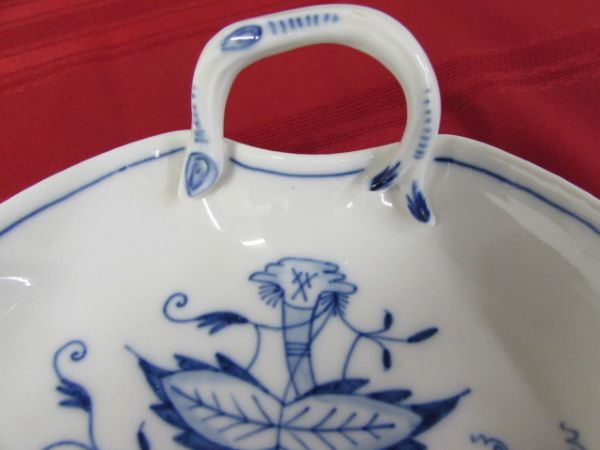 VINTAGE BLUE & WHITE DISHES WITH WISHBONE MAKERS MARK