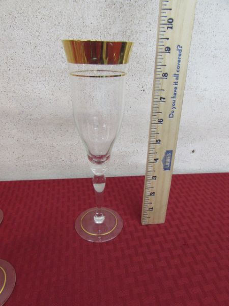 RETRO CRYSTAL, GOLD RIMMED CHAMPAGNE GLASSES 