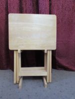 SET OF 4 WOODEN TV TRAYS WITH STAND