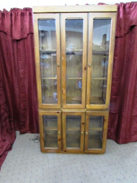 LIGHTED DISPLAY HUTCH