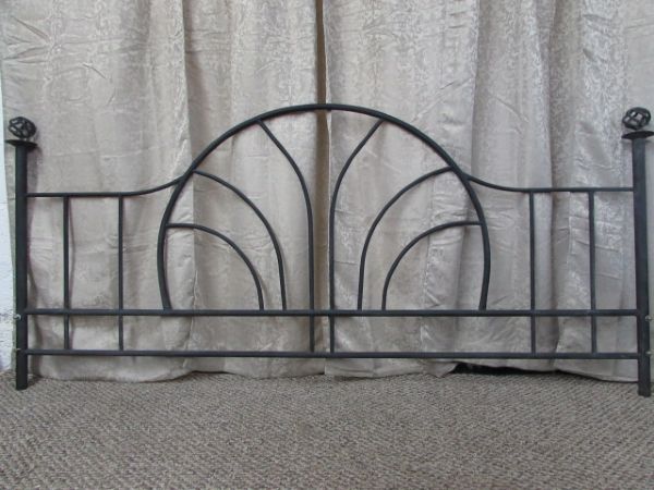 POWDER COATED METAL HEADBOARD WITH ADDITIONAL PARTS.