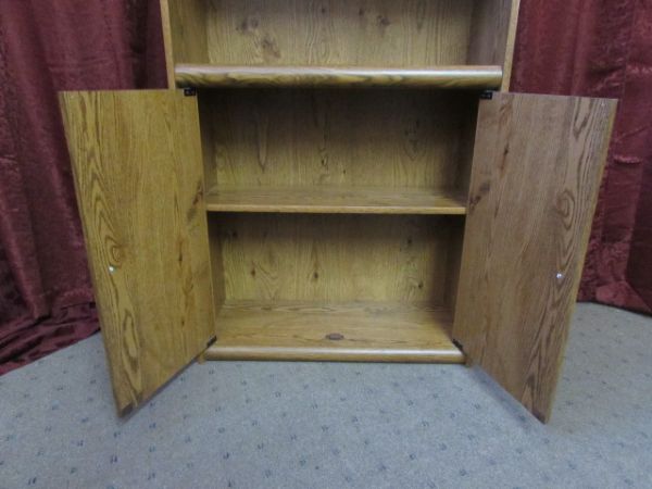 SHELVING UNIT WITH LOWER CABINET