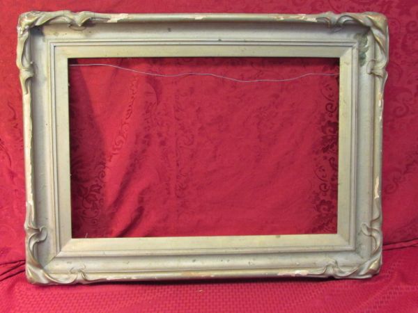 ANTIQUE ORNATE PICTURE FRAME