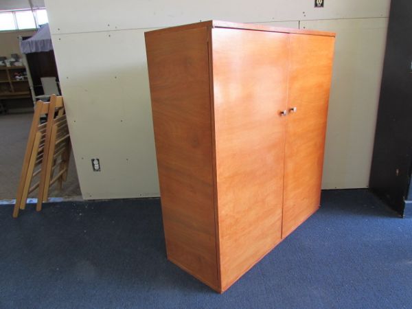 QUALITY WOODEN STORAGE CABINET