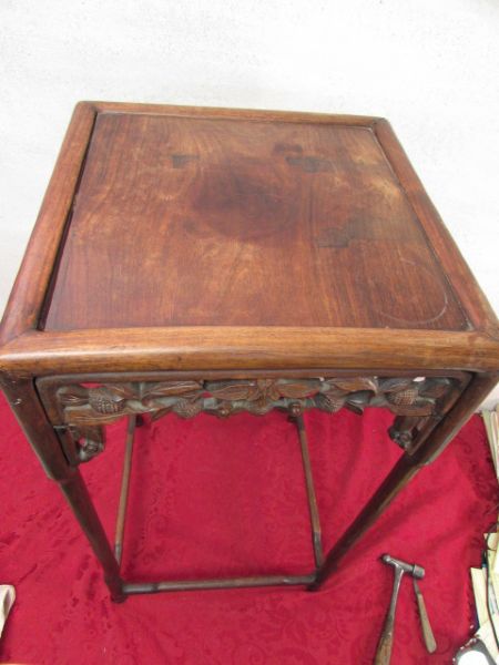 ANTIQUE HAND CARVED & HAND PLANED HALL TABLE