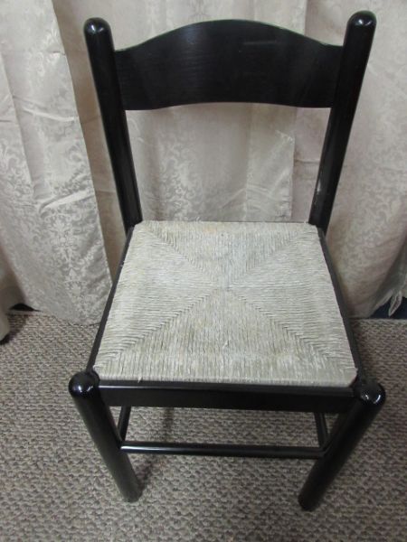 VINTAGE BLACK LACQUER CHAIR WITH WOVEN SEAT