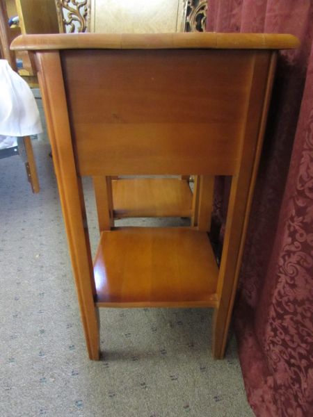 TWO QUALITY MAPLE NIGHTSTANDS WHICH MATCH LOT 103