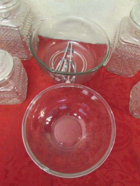SUNBEAM MIXING BOWLS & BEATERS, 6 GLASS CANNISTERS