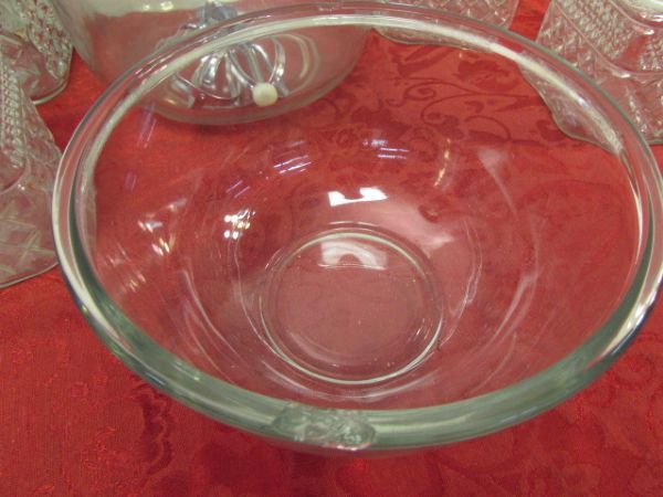 SUNBEAM MIXING BOWLS & BEATERS, 6 GLASS CANNISTERS