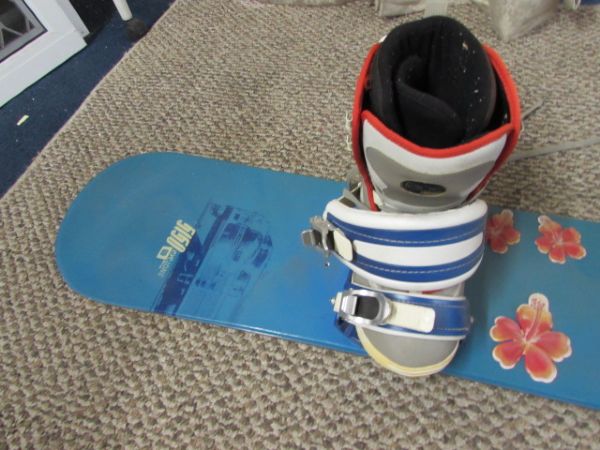 SNOWBOARD AND BOOTS - READY FOR NOVEMBER SNOW!