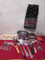SPRINGFORM PANS, KITCHEN SCALE, CANNING JAR TOOLS & MORE