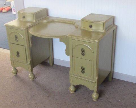 ANTIQUE VANITY MATCHING FURNITURE IN LOTS 42 & 43