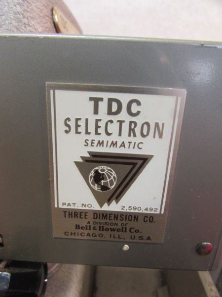 TDC SELECTRON SEMIMATIC SLIDE PROJECTOR