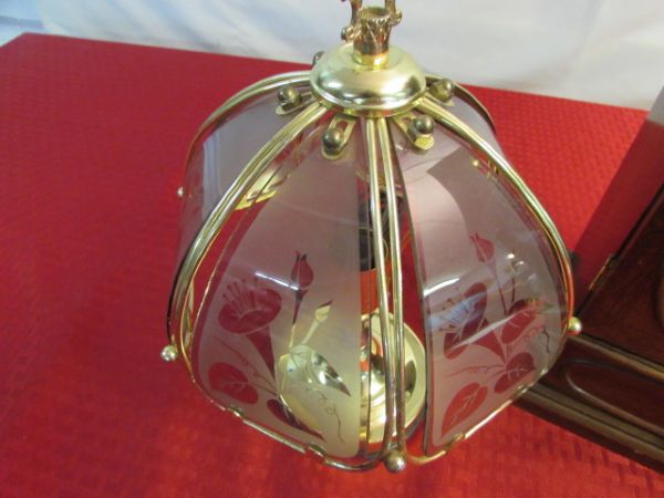 PRETTY MUSICAL JEWERLY BOX AND GLASS TOUCH LAMP