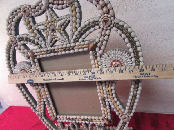 ORNATE HAWAIIAN SHELL FREE STANDING PICTURE FRAME