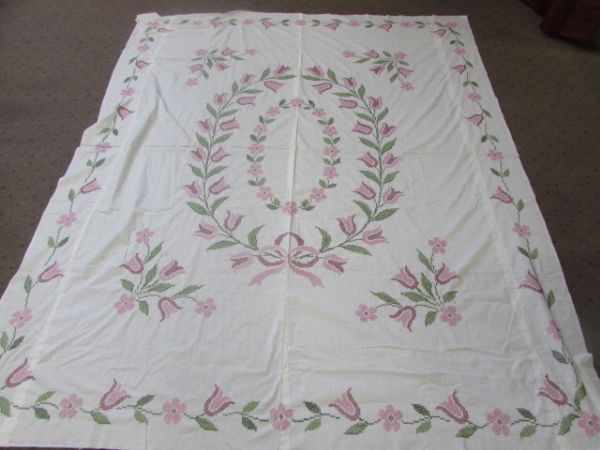 VINTAGE HAND EMBROIDERED PROJECT  QUILT TOP.