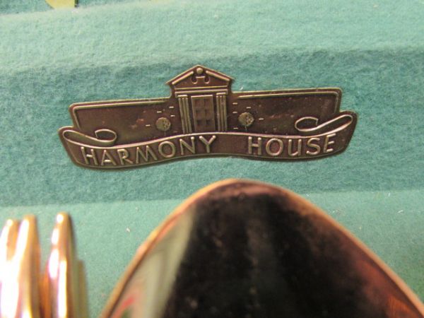FORTY TWO PIECE SET OF GOLD HARMONY HOUSE FLATWARE
