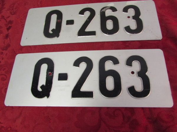 MATCHING SET OF METAL LICENSE PLATES FROM  NORWAY 