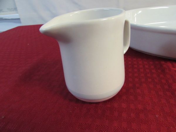 CORDON BLEU BIA PLATTER & SERVING DISH, CERAMIC BACON GREASE CANISTER & STONEWARE PITCHER