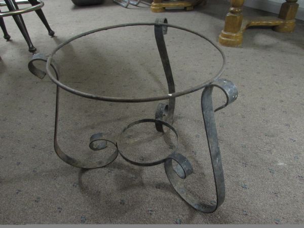 WROUGHT IRON BAKERS RACK & PLANT STANDS