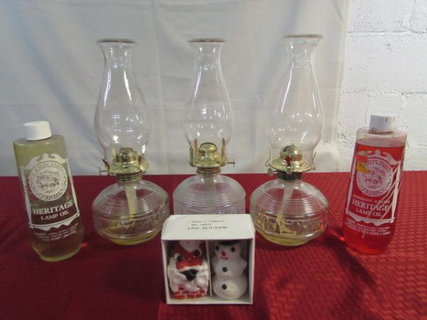 3 LOVELY VINTAGE GLASS HURRICANE LAMPS WITH OIL