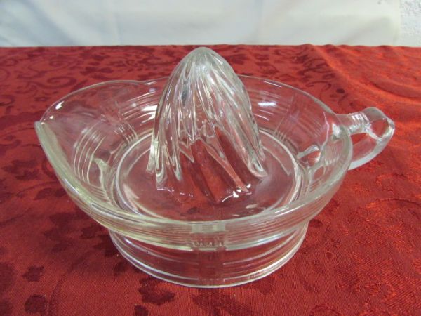 PYREX PIE PLATES, SERVING DISHES & MUCH MORE