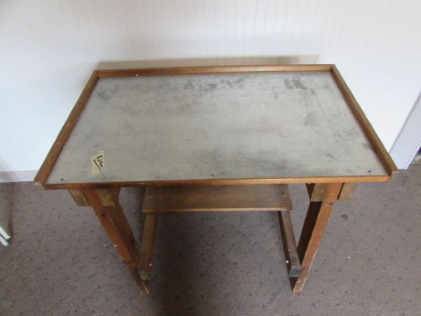 METAL TOPPED WORK TABLE