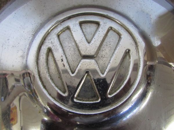 TWO VINTAGE VW HUB CAPS & VOLKSWAGEN TUNE UP KIT
