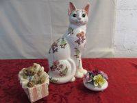 FANCIFUL NORLEANS CAT STATUE, CROWN STAFFORDSHIRE ROSES & MUSIC BOX