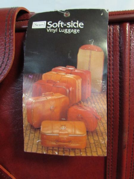 SET OF 3 SOFT SIDE SUITCASES