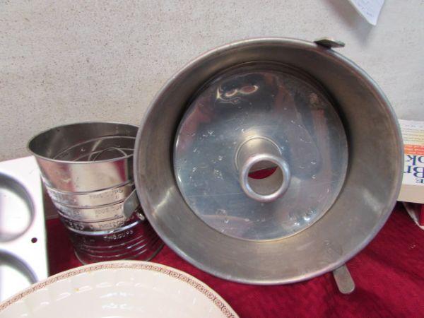 MAKE MINE DESSERT - PIE PLATES, ANGEL FOOD PAN , ROLLING PIN & MORE