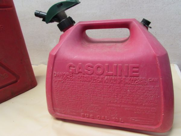 FIVE GALLON JERRY CAN & GAS CAN WITH FUEL 