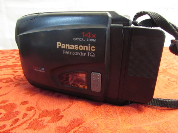 PANASONIC COMPACT VHS PALMCORDER