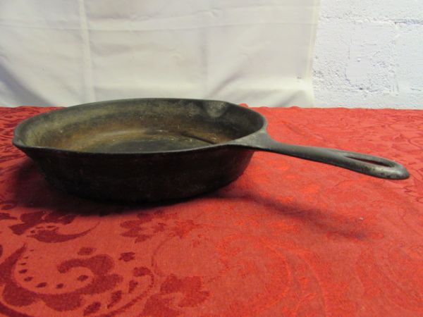 WAGNER WARE CAST IRON SKILLET 