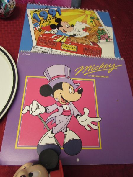 VINTAGE MICKEY MOUSE COLLECTIBLES.   LOADS OF FUN IN ONE GREAT LOT!