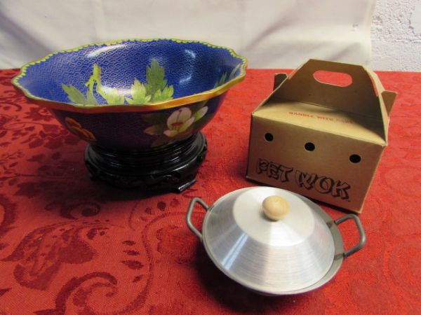 STUNNING CLOISONNE BOWL WITH STAND & PET WOK