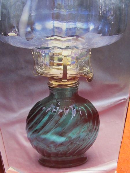 ROMANTIC PAIR OF EMERALD HURRICANE LAMPS