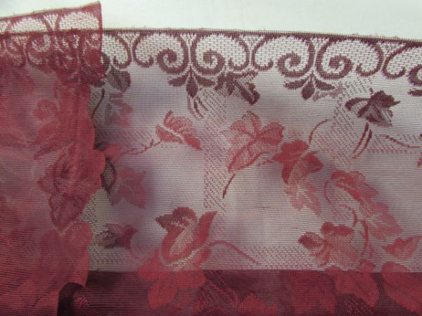 LUXURIOUS LACE CURTAINS & LARGE PIECE OF RUFFLED LACE 