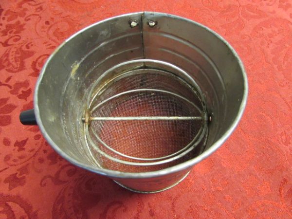 BETTY CROCKER WOULD BE JEALOUS! MIXING BOWLS, VINTAGE MEASURING SIFTER & MORE