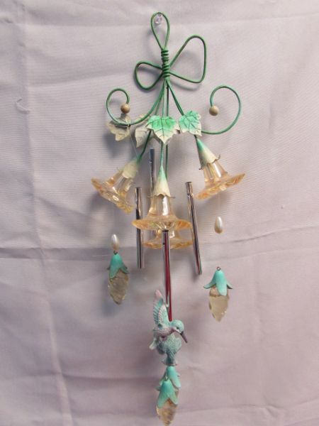 WIND CHIMES, GRACEFUL DANCER & THREE CERAMIC FLOWER POTS IN A TRAY