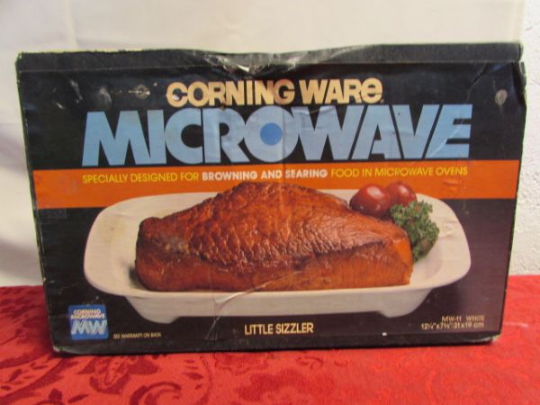 STEAK IN THE MICROWAVE! MICROWARE COOKWARE, TUPPERWARE, STORAGE CONTAINERS & COOKBOOKS