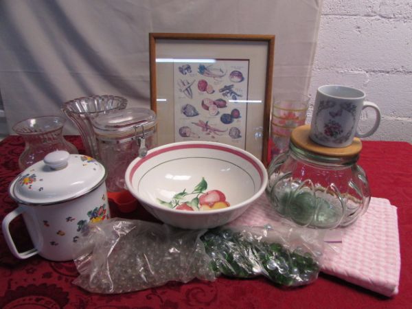 CUTE COUNTRY KITCHEN!  LARGE FRUIT BOWL, CERAMIC ON STEEL POT & MORE