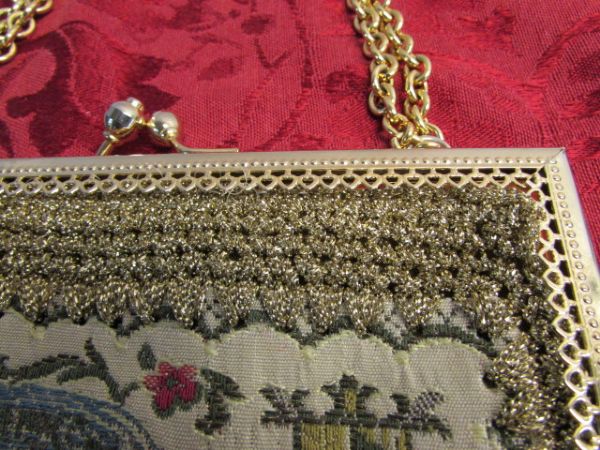 BEAUTIFULLY EMBROIDERED & MADE IN ITALY -  VINTAGE EVENING BAG