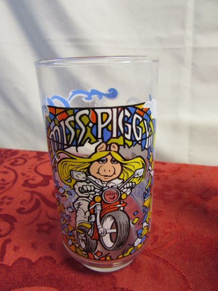 MUPPET MANIA!  KERMIT & MISS PIGGY PLUSH TOYS, GLASSES & MUGS