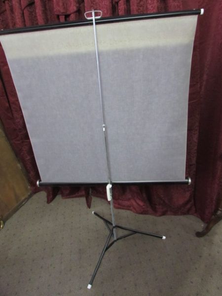 MONTGOMERY WARD PROJECTION SCREEN