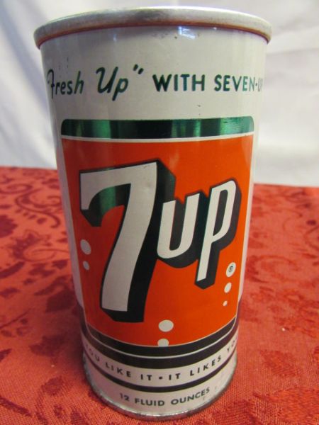 VINTAGE COLLECTABLE 7 UP & FROSTIE ROOTBEER PULL TAB CANS & PET EVAPORATED MILK TRANSISTOR RADIO